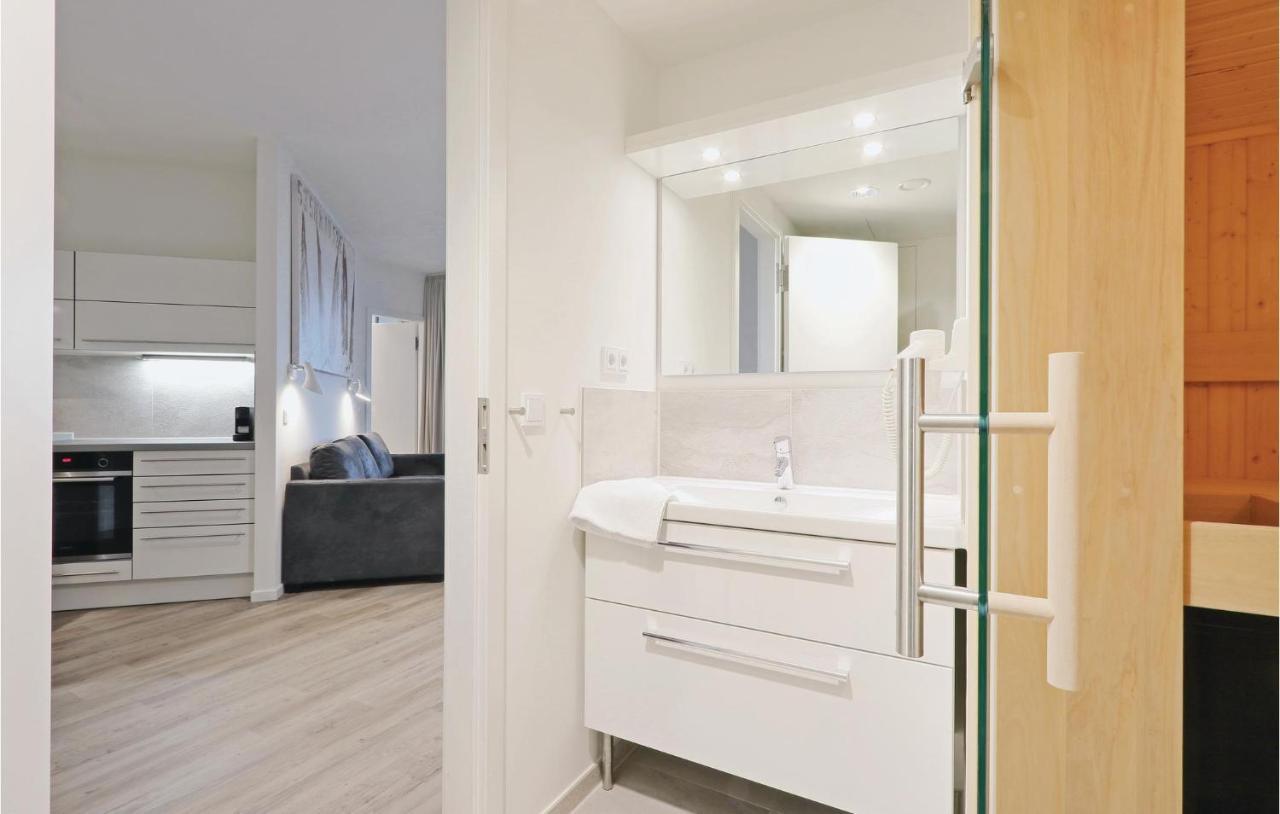 2 Bedroom Awesome Apartment In Luebeck Travemuende Eksteriør bilde